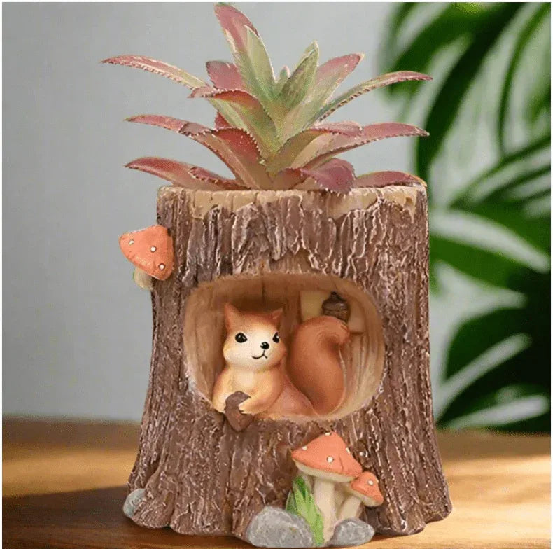 Squirrel Tree Pot - MR Homes